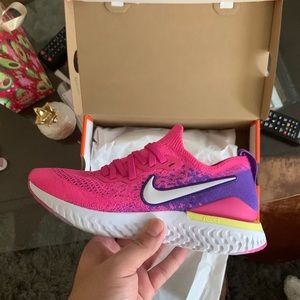 Nike Epic React Flyknit 2 pink/Purple Sz. 8